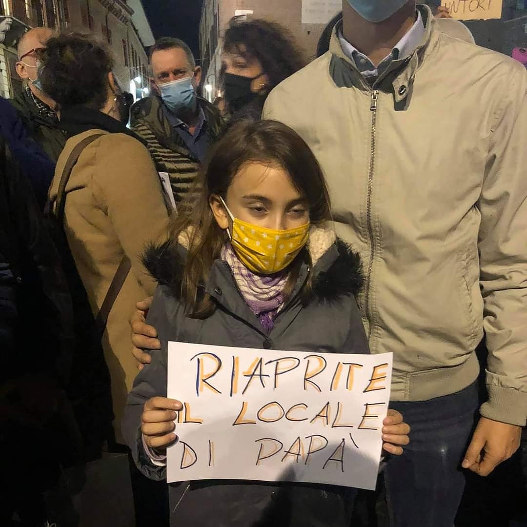 manifestazioni-italia-covid19